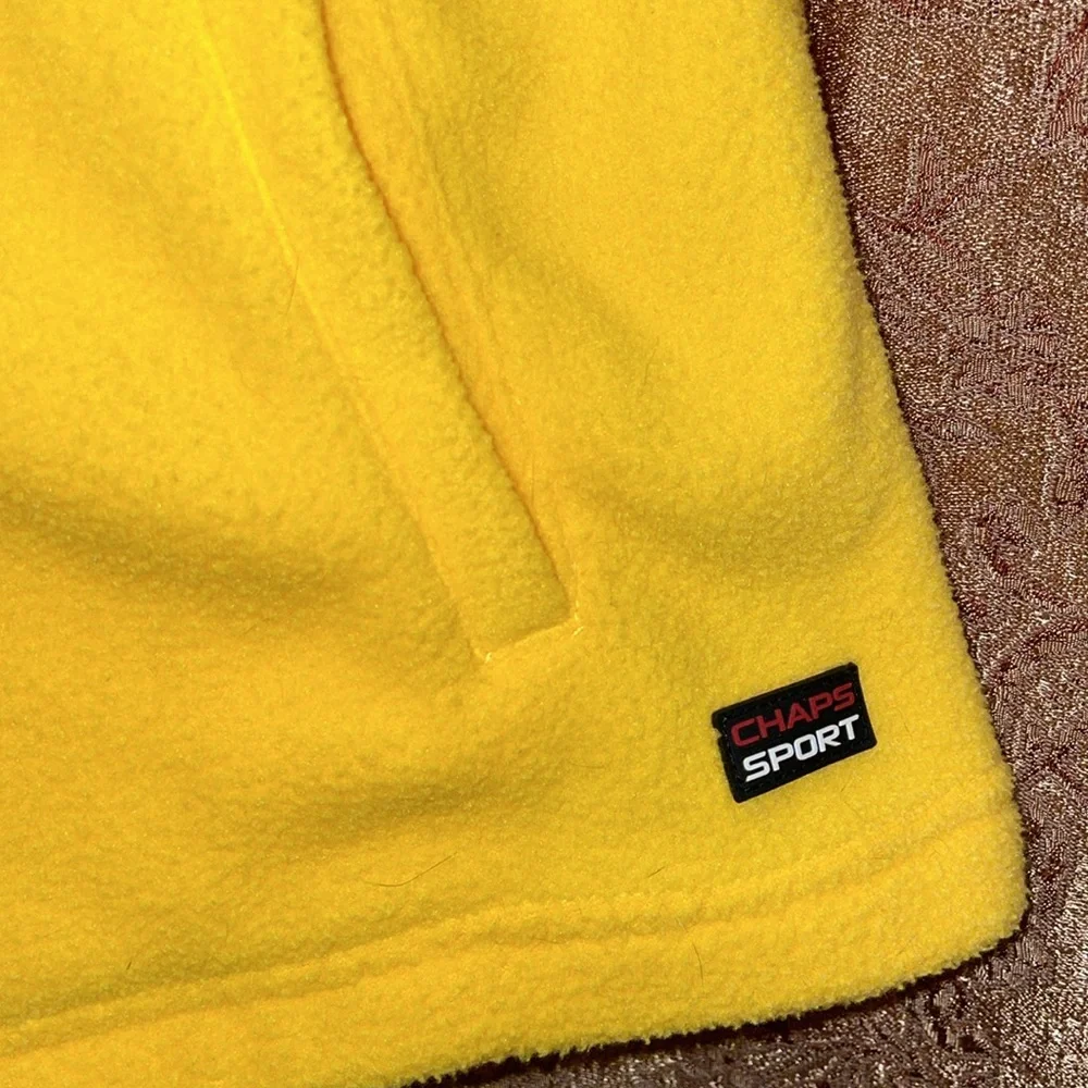 NWOT CHAPS SPORT Yellow Fleece Vest. Size Large. - Picture 2 of 6